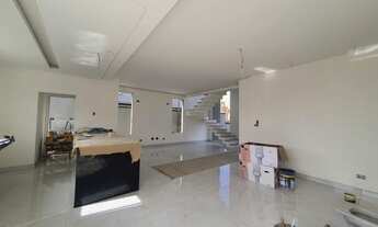 Imagem 7: Casa de condomínio sobrado em fase de acabamento. <br>Possui 235 metros quadrados co