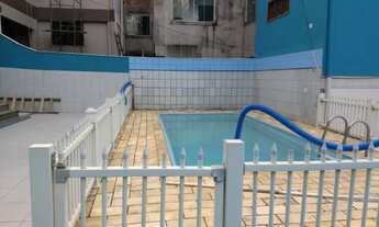 Imagem 2: Quartos em casa espaçosa com piscina na Praia Campista