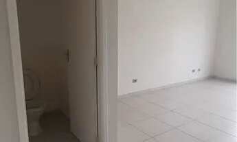 Imagem 2: Sala comecial, 18 m2, centro de Cornélio Procópio, com sacada e garagem