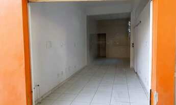 Imagem 2: Loja comercial Galpão / depósito com aluguel por R$1.900 /mês