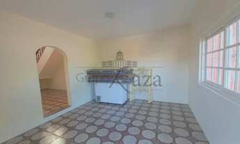 Imagem: Casa Sobrado - 5 Dormitórios Sendo 2 Suítes