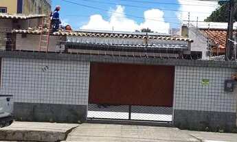 Imagem 3: Casa para venda tem 450 metros quadrados com 4 quartos em Prado - Recife - PE
