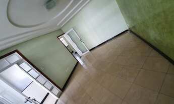 Imagem 4: VENDO/NEGOCIO UM IMÓVEL COMERCIAL e RESIDENCIAL (4 lojas e 3 aptos