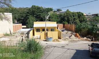 Imagem: Casa com 2 Quartos e 1 banheiro à Venda