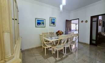 Imagem 6: Casa de condomínio térrea para venda tem 350 metros quadrados com 4 quartos