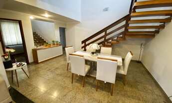 Imagem 6: Casa com 05 quartos, lote inteiro e ótima área gourmet no bairro Grã-Duquesa