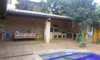 Imagem 7: Ótima casa com três quartos, estilo colonial em condomínio fechado