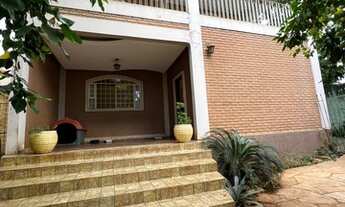 Imagem 2: CASA SETOR JAÓ Casa com 4 dormitórios