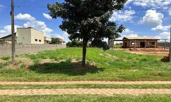 Imagem 3: Terreno na represa de MARTINOPOLIS condomínio portal das palmeiras