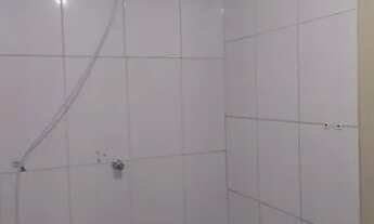 Imagem 3: Alugo casa com 2 quartos. Leia a descrição