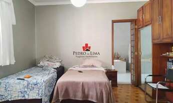 Imagem 7: Sobrado frontal no Centro da Penha