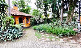 Imagem 6: Casa térrea em um terreno com 1021 m2