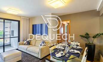 Imagem 4: Apartamento pra lá de aconchegante, com aquela sacada e churrasqueira à carvão, que faz a