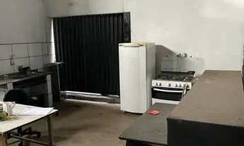 Imagem 4: Galpão em frente ao Terminal Garavelo - GO 040