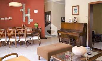 Imagem: Casa estilo neocolonial com 375m² de terreno