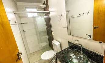 Imagem 4: Apartamento mobiliado para locação. Possui 2 quartos com armários embutidos e v