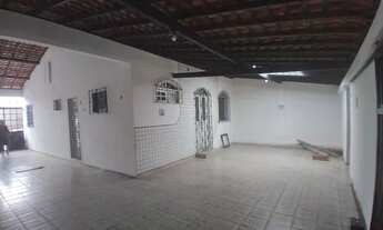 Imagem 6: Casa para venda no Res.Pinheiros. bem localizada grande e arejada, com garagem para ate 3