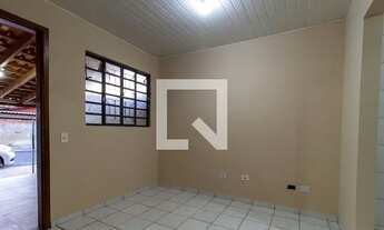 Imagem 2: Casa para Aluguel - Pinheirinho, 2 Quartos, 60 m2