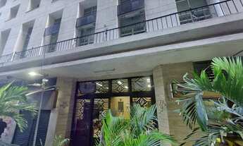 Imagem: Centro comercial para venda com 300 metros