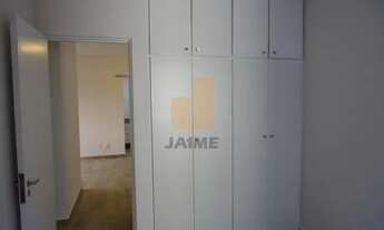 Imagem 4: Apartamento ensolarado e totalmente reformado com 2 dormitórios e 1 vaga