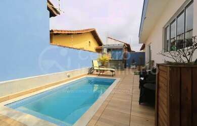 Imagem 2: CASA com piscina e 3 quartos em Peruíbe, no bairro Belmira Novaes