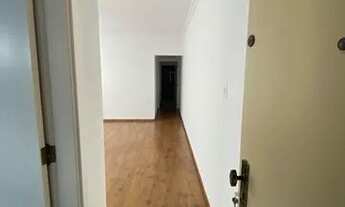 Imagem 3: Apartamento impecável possui 90 m2 com 2 dorm, sala, cozinha, dep de empr., vaga de garage