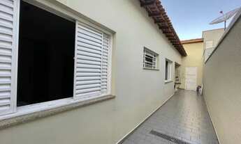 Imagem 4: Casa 3 dormitórios para Venda em Tatuí, Parque Santa Maria, 4 dormitórios, 1 suíte, 2 banh