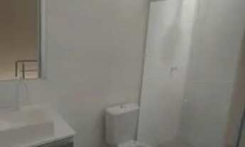 Imagem 7: Sobrado de esquina com espaço lateral; proximo a praia calma e limpa