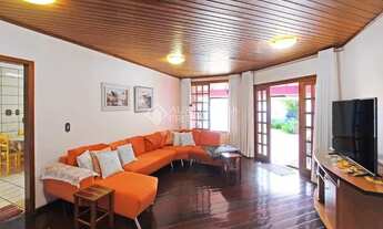 Imagem 3: Casa para venda com 259 metros quadrados com 4 quartos em Jardim Itu - Porto Alegre - RS