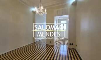 Imagem: Sobrado Restaurado, 7 vagas junto a Assembléia