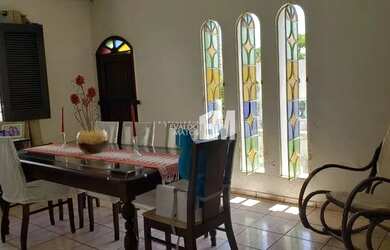 Imagem 6: Casa à venda com 4 quartos - Teresina/PI