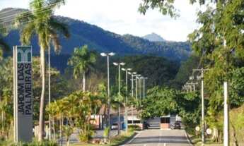 Imagem 2: Belíssima Casa com 4 Suítes no Condomínio Jardim das Palmeiras (Preço de Ocasião