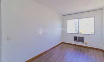 Imagem 2: PORTO ALEGRE - Apartamento Padrão - Partenon