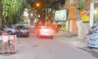 Imagem 2: Recreio Apto 1-qto bem amplo no primeiro andar à apenas 200mts da Gilka Machado