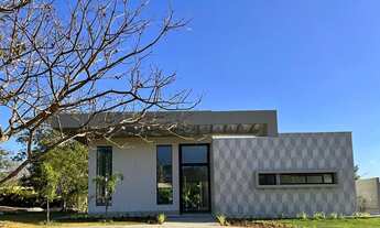 Imagem 3: Casa de condomínio sobrado para venda possui 400 metros quadrados com 4 quartos