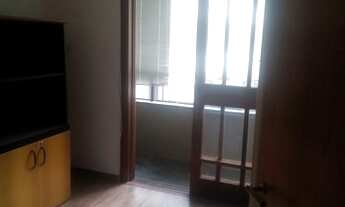 Imagem 3: Apartamento 03 dormitório, REFORMADO, escriturado, desocupado com portaria e box