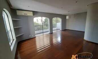 Imagem 4: Apartamento Recém Reformado com 135m² de área útil com 3 Dormitórios, 1suíte, 2 vagas, e A