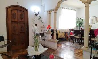 Imagem 2: Sobrado frontal no Centro da Penha