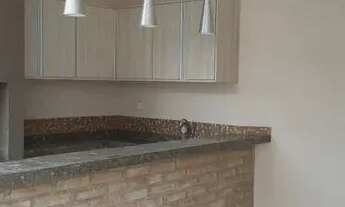 Imagem 4: Casa de condomínio para aluguel possui 230 metros quadrados com 3 quartos