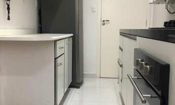 Imagem 4: Apartamento para aluguel e venda possui 72 metros quadrados com 2 quartos, mobiliado