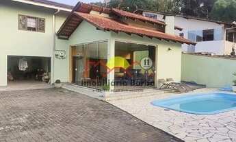 Imagem: Joinville - Casa Padrão - Petrópolis