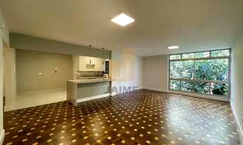 Imagem 4: Apartamento amplo com 2 dormitorios sendo 1 suíte, prédio vintage e vista livre