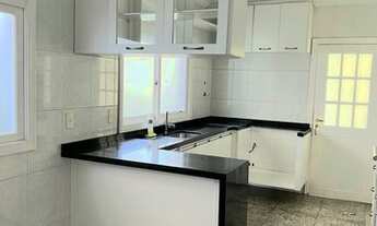 Imagem 3: Casa de condomínio térrea para aluguel tem 300 metros quadrados com 3 quartos