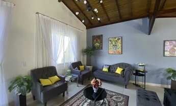 Imagem 5: Casa de condomínio para venda possui 400 metros quadrados com 4 quartos