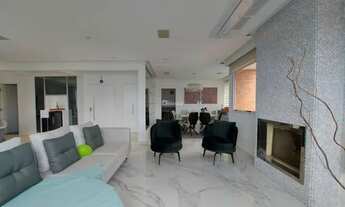 Imagem 5: Lindo apartamento todo reformado. São 226m². 4 suítes. 4 vagas de garagem