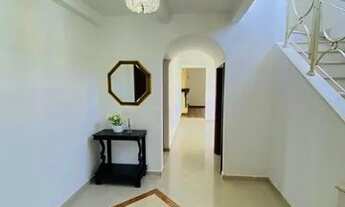 Imagem 7: Casa de condomínio para aluguel possui 382 metros quadrados com 3 quartos