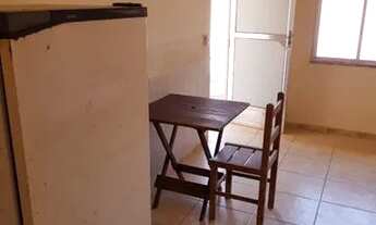 Imagem 4: Kitnet no Costa Azul, com mobiliário em ótima localização