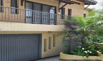 Imagem 2: Sobrado 4 suítes, 2 salas de estar, lareira, sala de jantar, cozinha planejada, Piscina