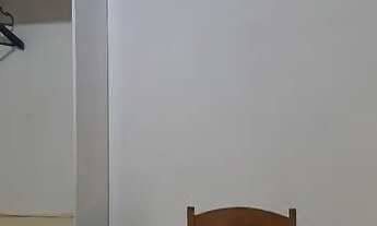 Imagem 3: Quarto com banheiro para solteiro