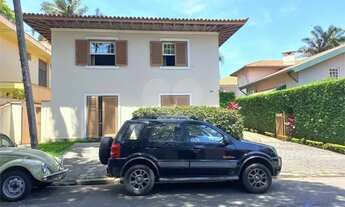 Imagem 2: MANSÃO NA CIDADE JARDIM/RUA TRANQUILA E SEGURA/4 DORM./1SUITE